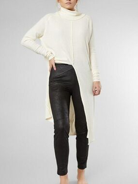 Free People Midnight Faux Suede Skinny Pants size Large